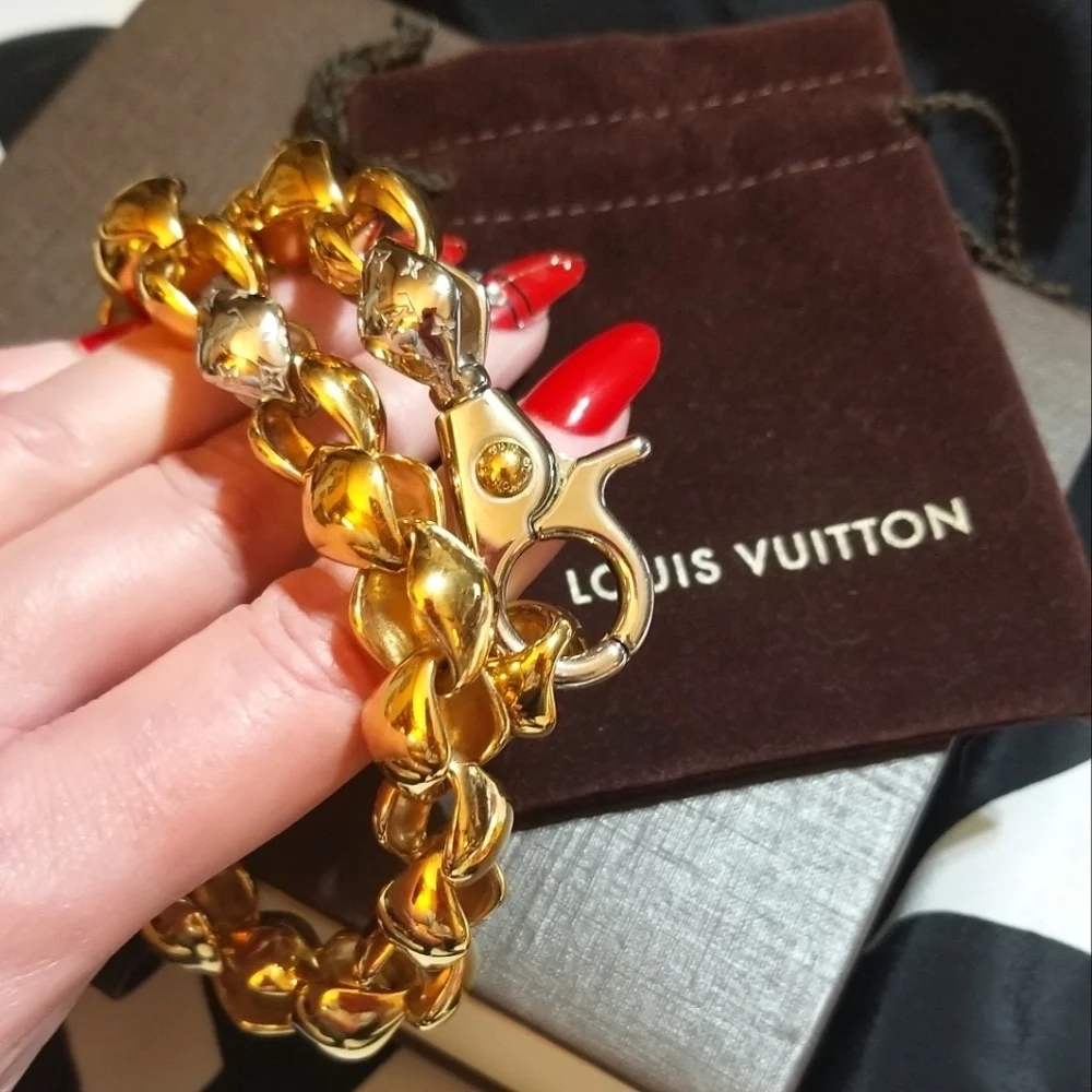 RARE LOUIS VUITTON Authentic 2013 MALLETAGE Chain Necklace